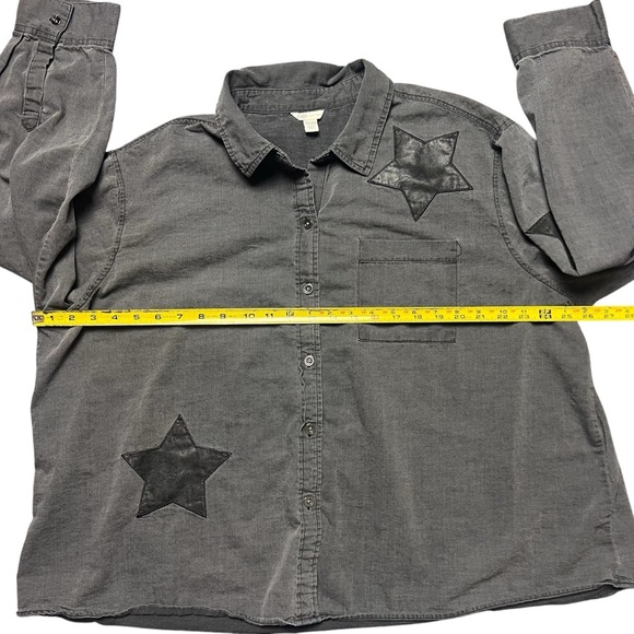 CATO Gray Button Down Faux Leather Star Patches Top - Picture 5 of 6